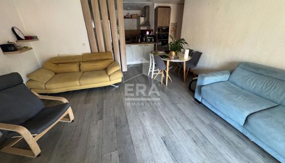 A louer APPARTEMENT T4 77 M2 BORD DE MER CAGNES SUR MER