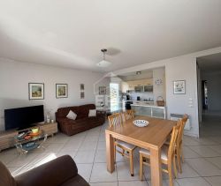A louer APPARTEMENT T3 62 M2 TERRASSE BORD DE MER CAGNES SUR MER