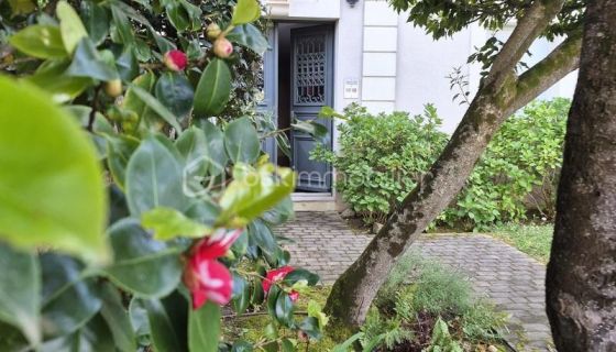 A louer APPARTEMENT DE PRESTIGE T5 124 M2 PIEDS DANS L'EAU PORNICHET