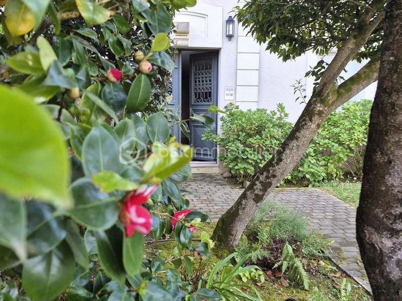 A louer APPARTEMENT DE PRESTIGE T5 124 M2 PIEDS DANS L'EAU PORNICHET