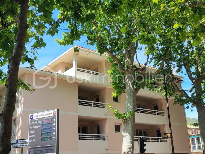 A louer APPARTEMENT NEUF T3 64 M2 TERRASSE  DRAGUIGNAN
