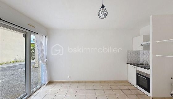 A louer STUDIO NEUF  23 M2  BLAIN
