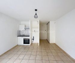 A louer STUDIO NEUF  23 M2  BLAIN
