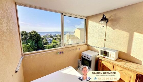 A louer APPARTEMENT T2 28 M2 VUE MER SETE
