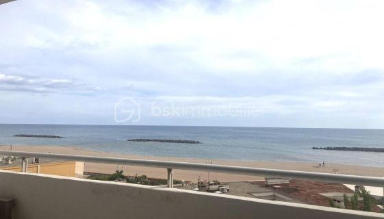 A louer APPARTEMENT DUPLEX T4 57 M2 TERRASSE PIEDS DANS L'EAU VALRAS PLAGE