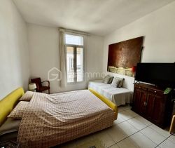 A louer STUDIO  28 M2 BORD DE MER SETE