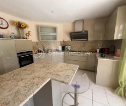 A louer MAISON  5 PIECES 220 M2 BORD DE MER BIGANOS