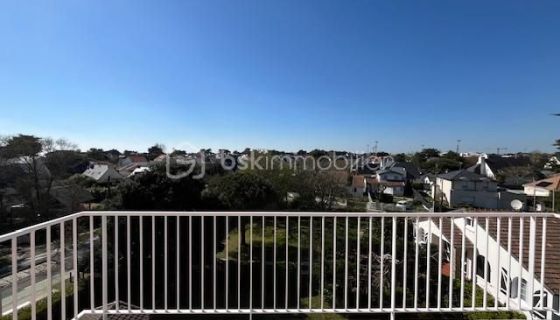 A louer APPARTEMENT T4 76 M2 TERRASSE BORD DE MER PORNICHET