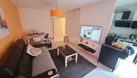 A louer APPARTEMENT T2 43 M2 TERRASSE BORD DE MER NICE