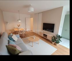 A louer APPARTEMENT T2 43 M2 TERRASSE BORD DE MER NICE