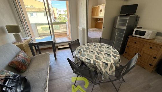 A louer STUDIO  30 M2 TERRASSE PLAGE à PIED LE CAP D AGDE