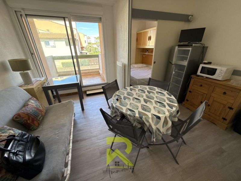 A louer STUDIO  30 M2 TERRASSE PLAGE à PIED LE CAP D AGDE