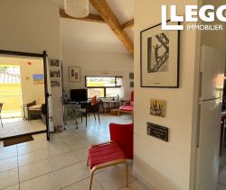 A louer APPARTEMENT T4 88 M2 TERRASSE BORD DE MER PORT VENDRES