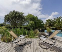 vente Baden, propriété de caractère en pierre sous chaume