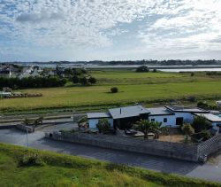 vente Belle maison contemporaine à 500 mètres de la plage à Guisseny 