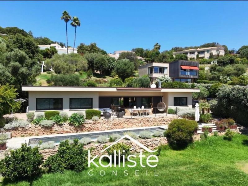 A louer MAISON  4 PIECES 111 M2 BORD DE MER AJACCIO