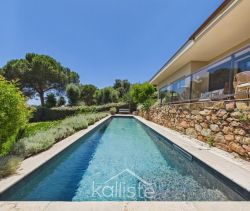 A louer MAISON  4 PIECES 111 M2 BORD DE MER AJACCIO