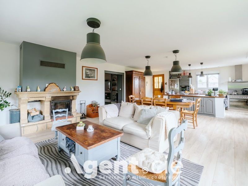 A louer LOFT  6 PIECES 165 M2  VACOGNES NEUILLY