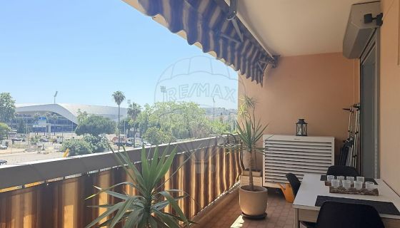 A louer APPARTEMENT NEUF T3 69 M2 TERRASSE BORD DE MER NICE