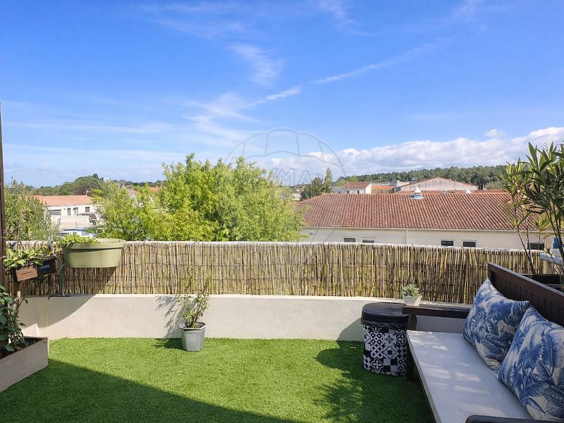 A louer APPARTEMENT T3 58 M2 TERRASSE BORD DE MER ARVERT