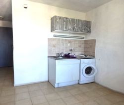 A louer STUDIO  20 M2 TERRASSE VUE MER LA CIOTAT