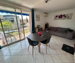 A louer APPARTEMENT NEUF T4 70 M2 BORD DE MER SAINT RAPHAEL