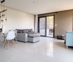 A vendre BELLE  VILLA CONTEMPORAINE 5 PIECES VUE MER  Bandol