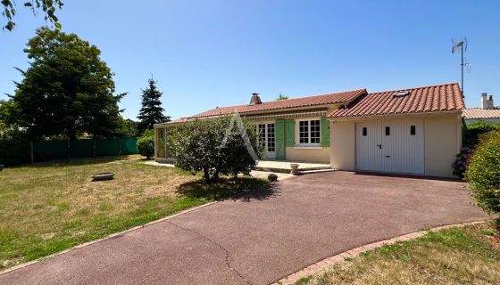 A vendre MAISON  5 PIECES 114 M2  SAINT HILAIRE LA FORET