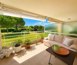 A louer APPARTEMENT T4 87 M2 TERRASSE BORD DE MER ANTIBES