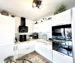 A louer APPARTEMENT DE PRESTIGE T3 62 M2 TERRASSE  AURIBEAU SUR SIAGNE