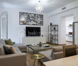 A louer APPARTEMENT DE PRESTIGE T6 175 M2 TERRASSE BORD DE MER NICE