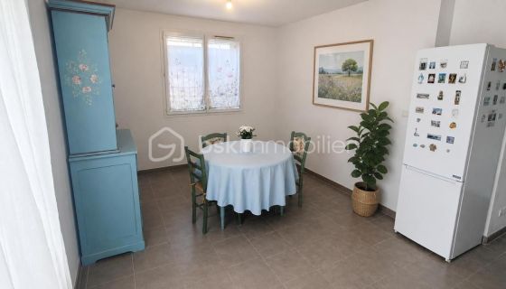 A louer APPARTEMENT T3 53 M2 BORD DE MER LA SEYNE SUR MER