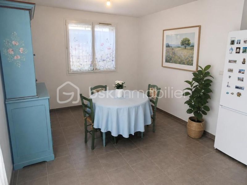 A louer APPARTEMENT T3 53 M2 BORD DE MER LA SEYNE SUR MER