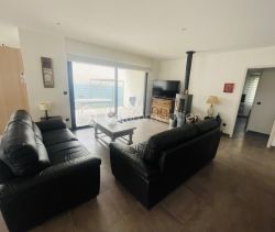 A louer MAISON  CONTEMPORAINE BORD DE MER BALARUC LE VIEUX