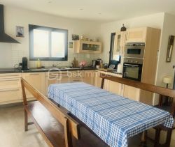 A louer MAISON  CONTEMPORAINE BORD DE MER BALARUC LE VIEUX