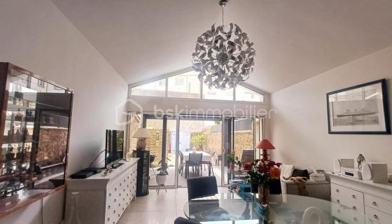 A louer MAISON  CONTEMPORAINE BORD DE MER LES SABLES D OLONNE