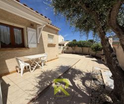 A louer MAISON  5 PIECES 73 M2 BORD DE MER AGDE