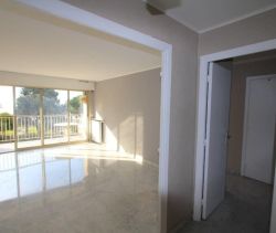 A louer APPARTEMENT T3 70 M2 VUE MER CAGNES SUR MER