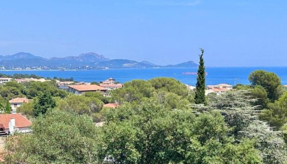 A louer APPARTEMENT T2 67 M2 TERRASSE VUE MER FREJUS