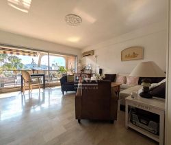 A louer APPARTEMENT T2 64 M2 BORD DE MER CAGNES SUR MER