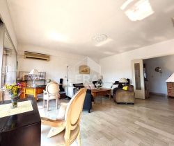 A louer APPARTEMENT T2 64 M2 BORD DE MER CAGNES SUR MER