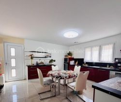 A louer MAISON  4 PIECES 92 M2  AUTIGNAC