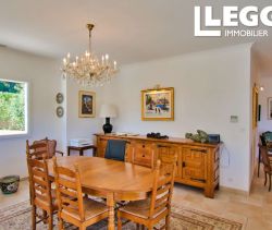 A louer MAISON  6 PIECES 217 M2  FONTJONCOUSE