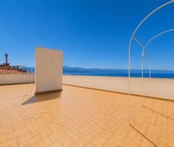 A louer APPARTEMENT DE PRESTIGE T5 129 M2 TERRASSE VUE MER AJACCIO