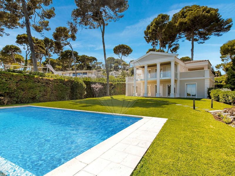 A louer MAISON  6 PIECES 150 M2 VUE MER ANTIBES