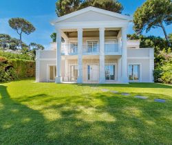A louer MAISON  6 PIECES 150 M2 VUE MER ANTIBES