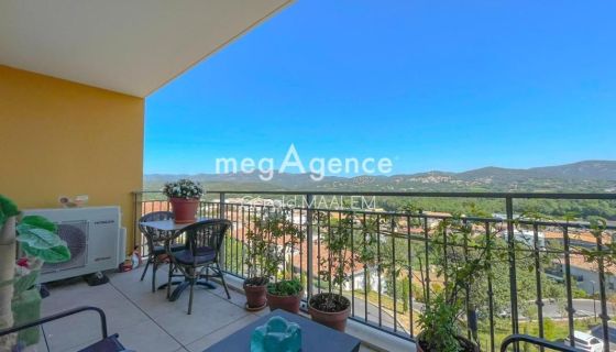 A louer APPARTEMENT T3 64 M2 TERRASSE BORD DE MER COGOLIN