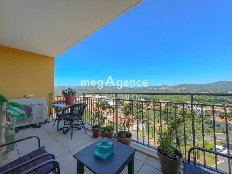 A louer APPARTEMENT T3 64 M2 TERRASSE BORD DE MER COGOLIN