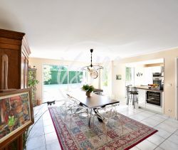 A vendre MAISON  5 PIECES 136 M2 BORD DE MER ARES