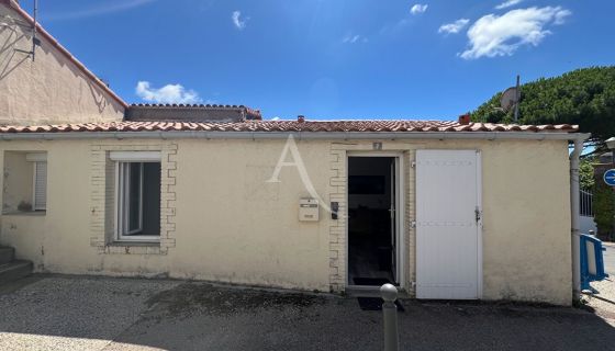 A vendre MAISON  1 PIECES 30 M2 BORD DE MER LONGEVILLE SUR MER
